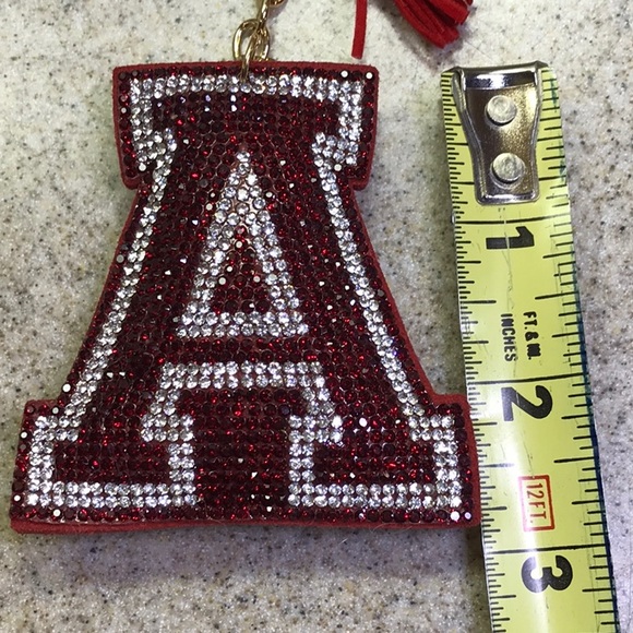 ALABAMA FANS Letter A KeychainGold tone ring/chain - Picture 5 of 7